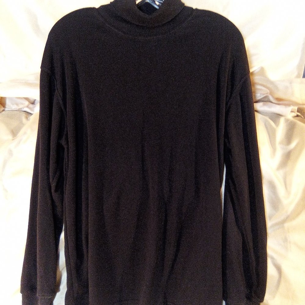 Turtle Neck By "NY Line" Size XL